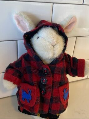 1990 Vanderhare Collection Fun Loving Bunny Hare Stuffed Animal Plush